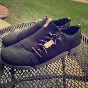 Clark’s unique, stylish walking shoes